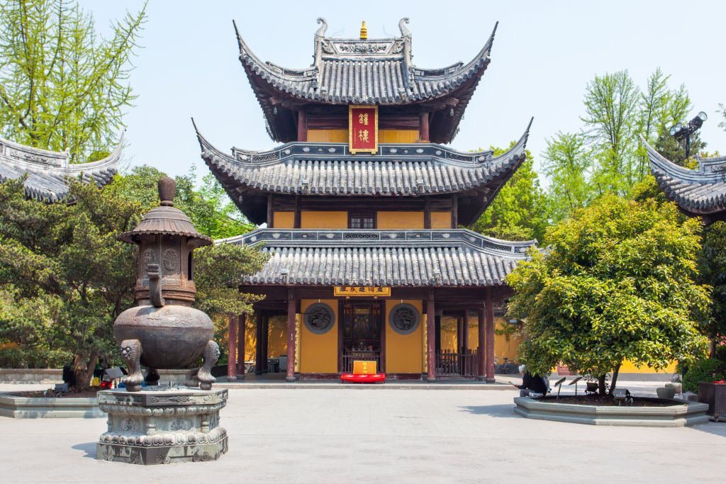 The Longhua Temple