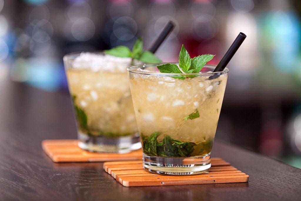 Mint Julep: A Quintessential Southern Sip